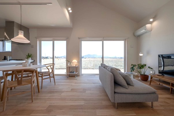 株式会社コスミック・ガーデン